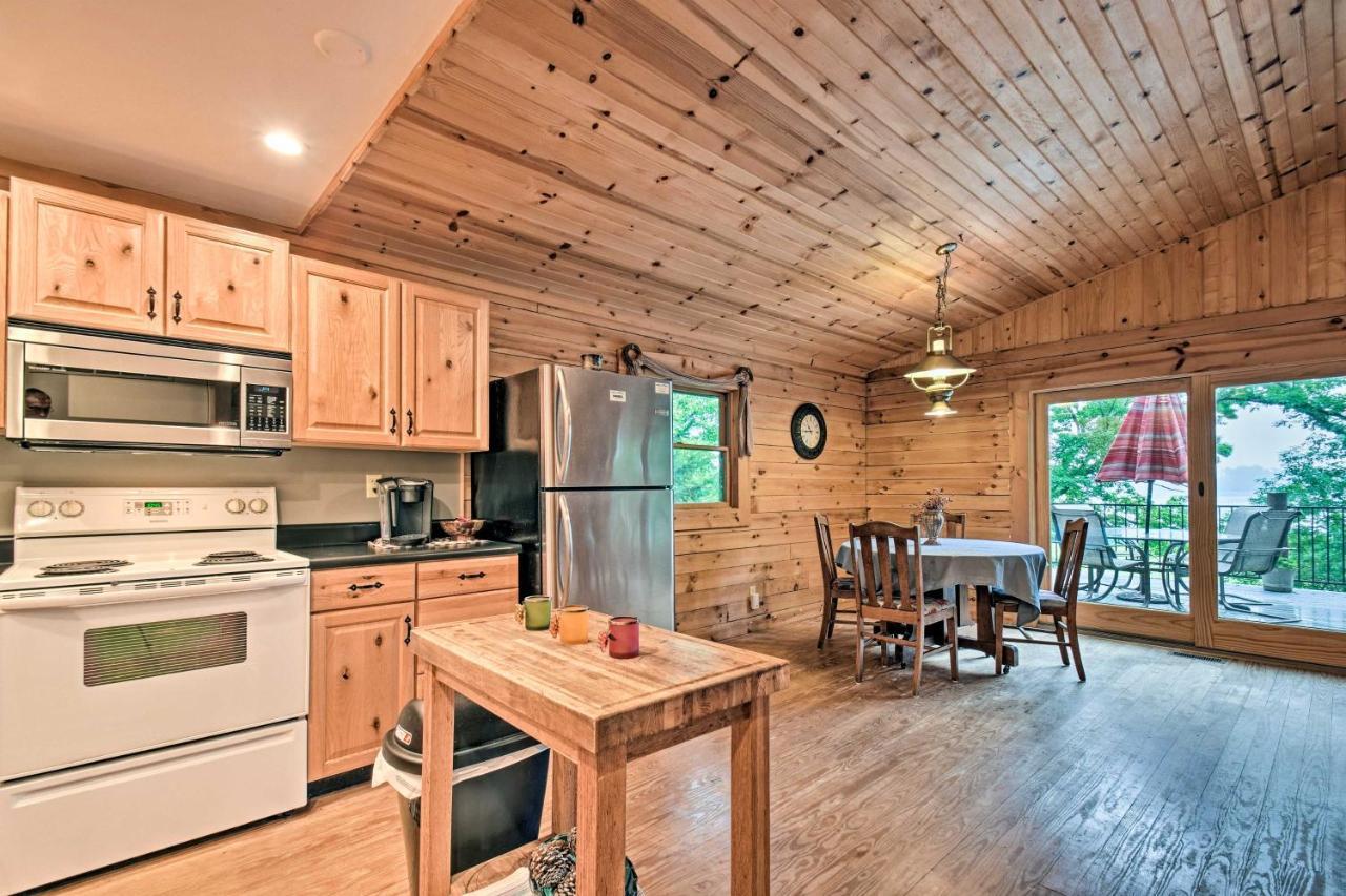 Cozy Amish Country Cabin On Shipshewana Lake! ภายนอก รูปภาพ
